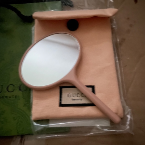 Pink Mirror +Pouch +Gift Bag +Ribbon NWOT - Picture 14 of 14